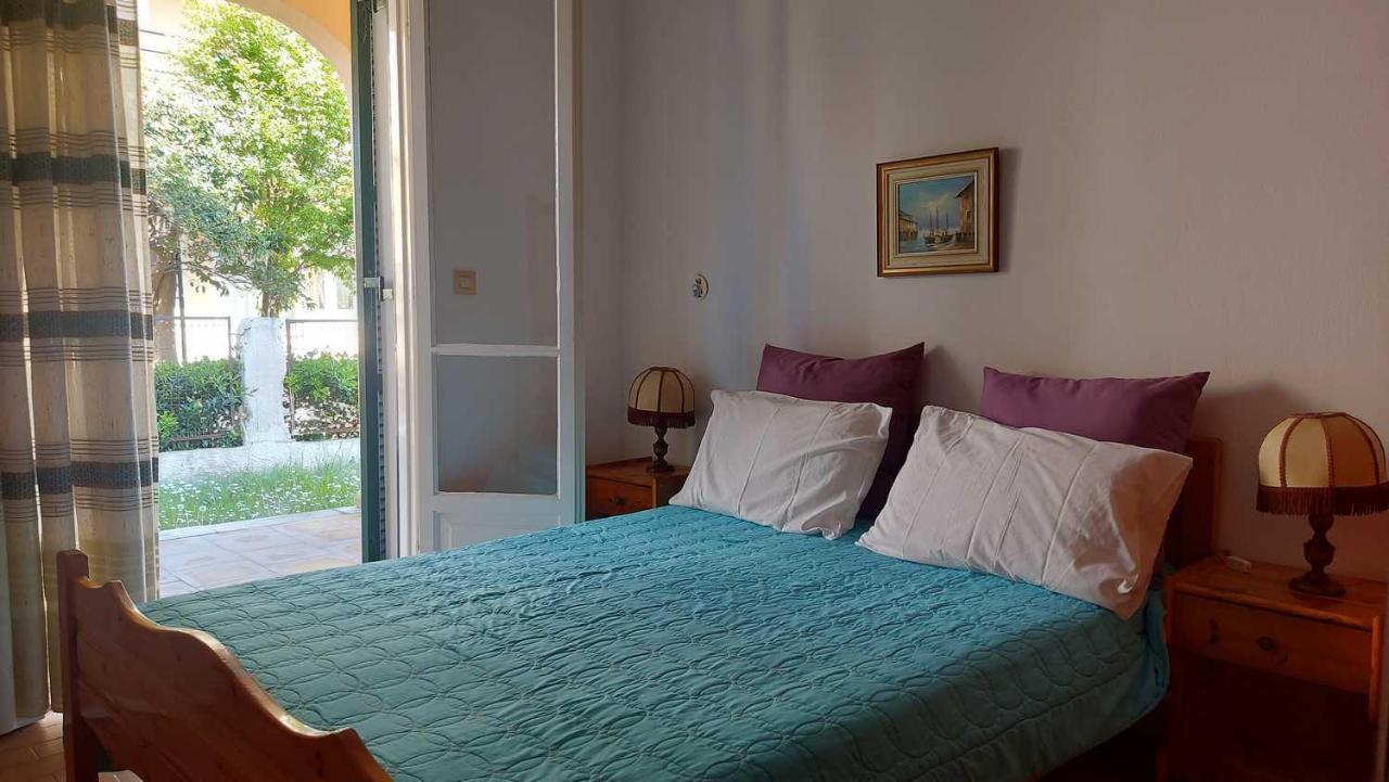 אצ'ארבי Elizabeth Apartments מראה חיצוני תמונה